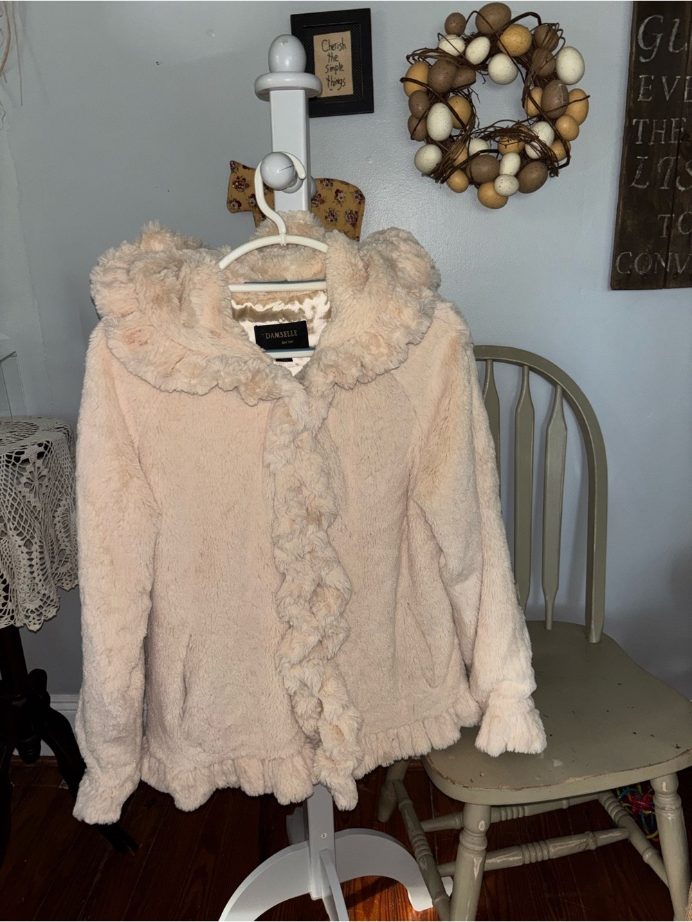 Danelle New York  mob wife coquette Plush Hooded Sz Med  nwot